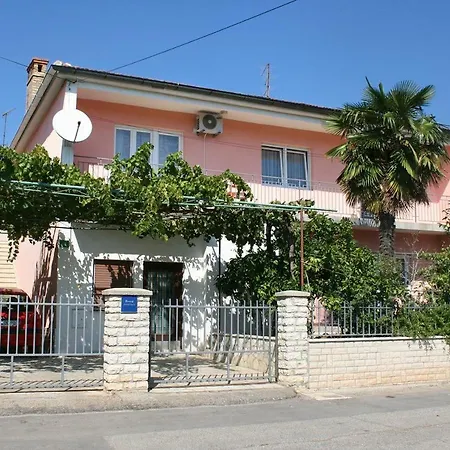 6986b Apartment